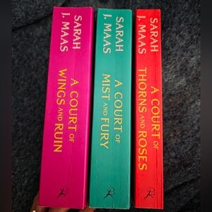 3 Book Bundle A Court Of Thorns And Roses